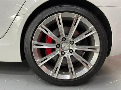 صورة 14 لـ 2011 Aston Martin RAPIDE