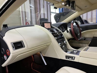 صورة 39 لـ 2011 Aston Martin RAPIDE