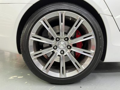 صورة 15 لـ 2011 Aston Martin RAPIDE