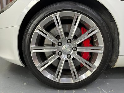 صورة 13 لـ 2011 Aston Martin RAPIDE