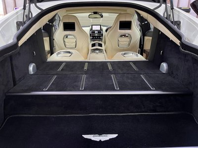صورة 57 لـ 2011 Aston Martin RAPIDE