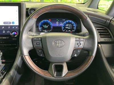 2024 Toyota ALPHARD — фото 11