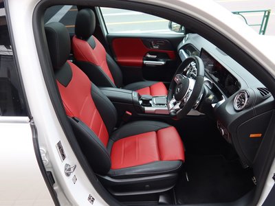 صورة 9 لـ 2022 Mercedes-BENZ GLB AMG