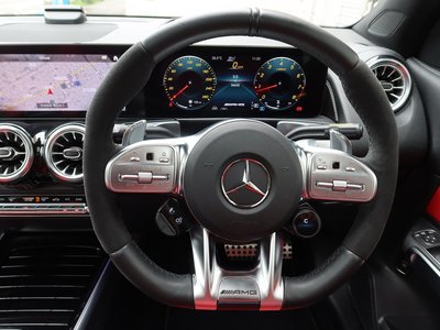 صورة 16 لـ 2022 Mercedes-BENZ GLB AMG