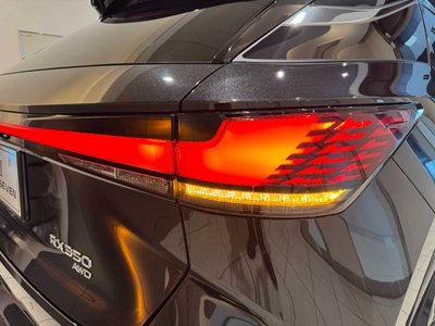 صورة 37 لـ 2024 Lexus RX