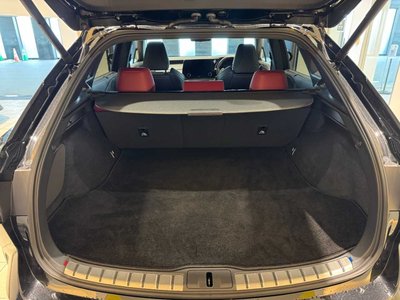 صورة 31 لـ 2024 Lexus RX