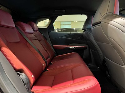 صورة 28 لـ 2024 Lexus RX
