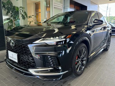 صورة 8 لـ 2024 Lexus RX
