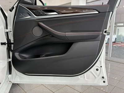 2022 BMW X4 thumbnail 45