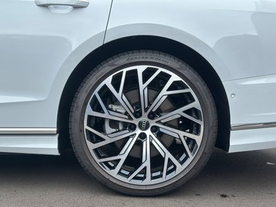 2024 AUDI A8 photo 12