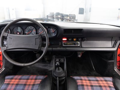 1977 Porsche 911 photo 4