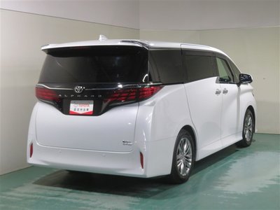 2023 Toyota ALPHARD — фото 8