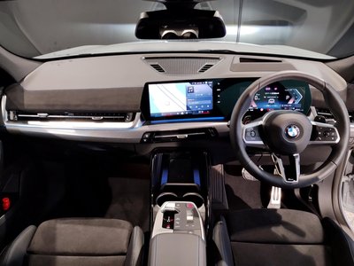 2025 BMW X2 photo 11