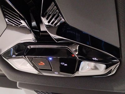 2025 BMW X2 thumbnail 21