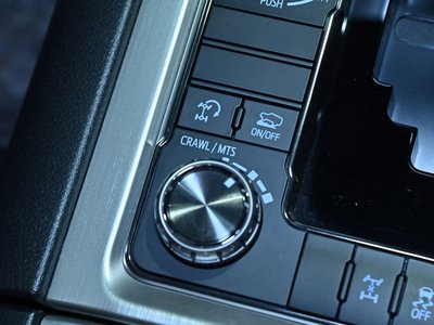 2018 Toyota LAND CRUISER 200 照片 30