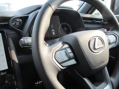 2025 Lexus LBX thumbnail 26