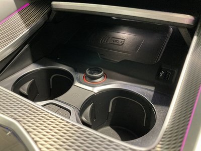 2021 BMW X6 thumbnail 24