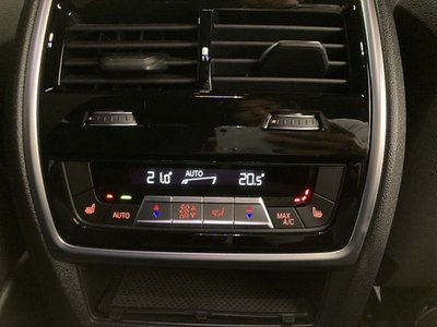 2021 BMW X6 photo 9