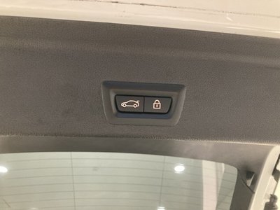 2021 BMW X6 thumbnail 60