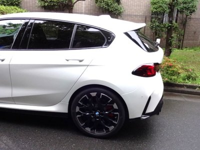 2026 BMW 1 SERIES photo 7