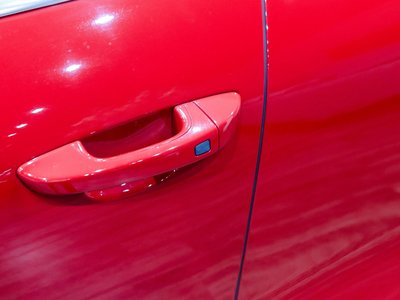 2014 Porsche CAYENNE thumbnail 23