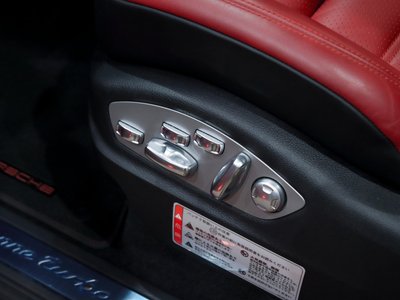 2014 Porsche CAYENNE thumbnail 73