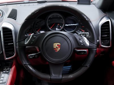 2014 Porsche CAYENNE thumbnail 30