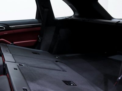 2014 Porsche CAYENNE thumbnail 57