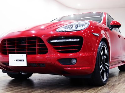 2014 Porsche CAYENNE photo 3