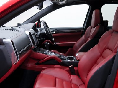 2014 Porsche CAYENNE thumbnail 75