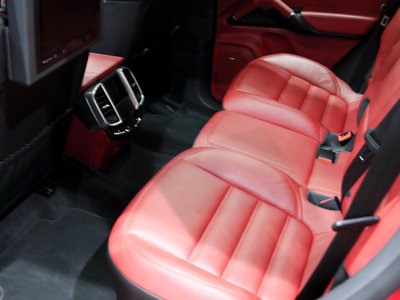 2014 Porsche CAYENNE thumbnail 56