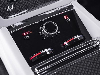 2025 ROLLS-ROYCE SPECTRE 照片 36