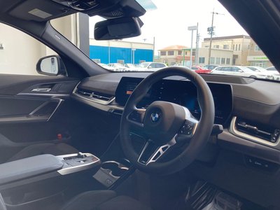 2025 BMW X2 thumbnail 18