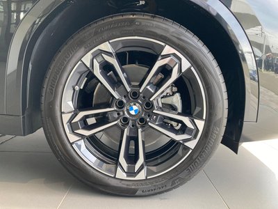 2025 BMW X2 photo 8
