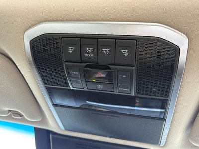 2025 Toyota LAND CRUISER 300 照片 69
