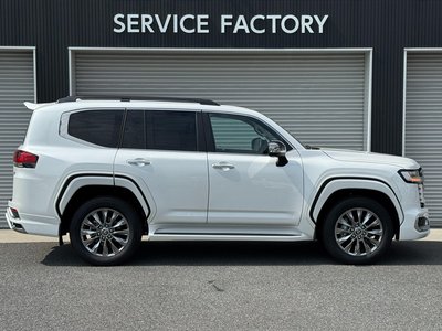 2025 Toyota LAND CRUISER 300 照片 24