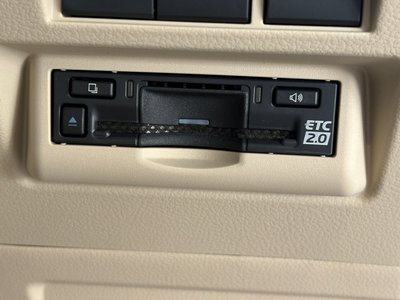 2025 Toyota LAND CRUISER 300 照片 63