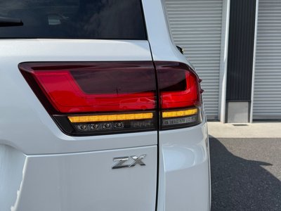 2025 Toyota LAND CRUISER 300 照片 38