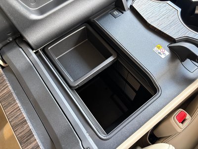2025 Toyota LAND CRUISER 300 照片 71