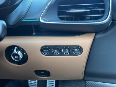 صورة 58 لـ 2024 Mclaren ARTURA SPIDER