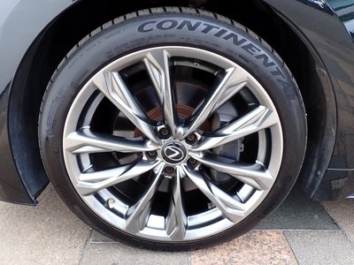 صورة مصغرة 34 لـ 2021 Lexus IS