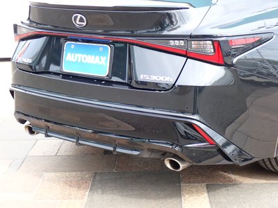 صورة مصغرة 12 لـ 2021 Lexus IS