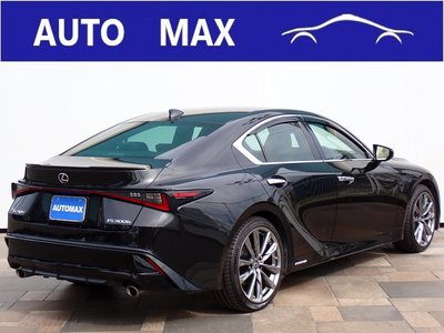 صورة مصغرة 2 لـ 2021 Lexus IS