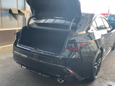 صورة مصغرة 5 لـ 2023 Lexus IS