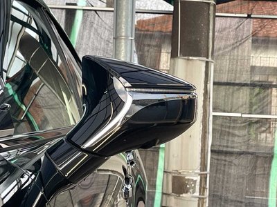 صورة مصغرة 9 لـ 2023 Lexus IS
