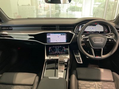 2025 AUDI RS6 AVANT 照片 10
