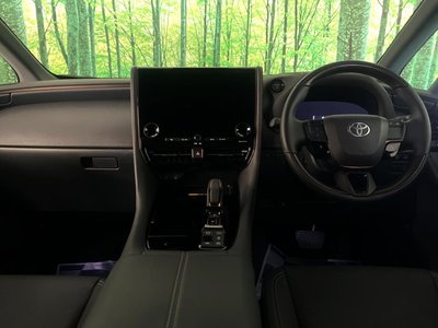 2025 Toyota ALPHARD 照片 2