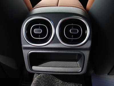 2026 Mercedes-BENZ C-CLASS thumbnail 56