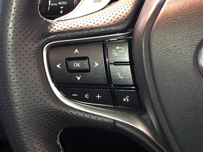 2023 Lexus ES thumbnail 19