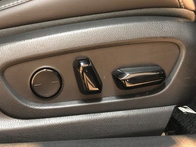 2023 Lexus ES thumbnail 17